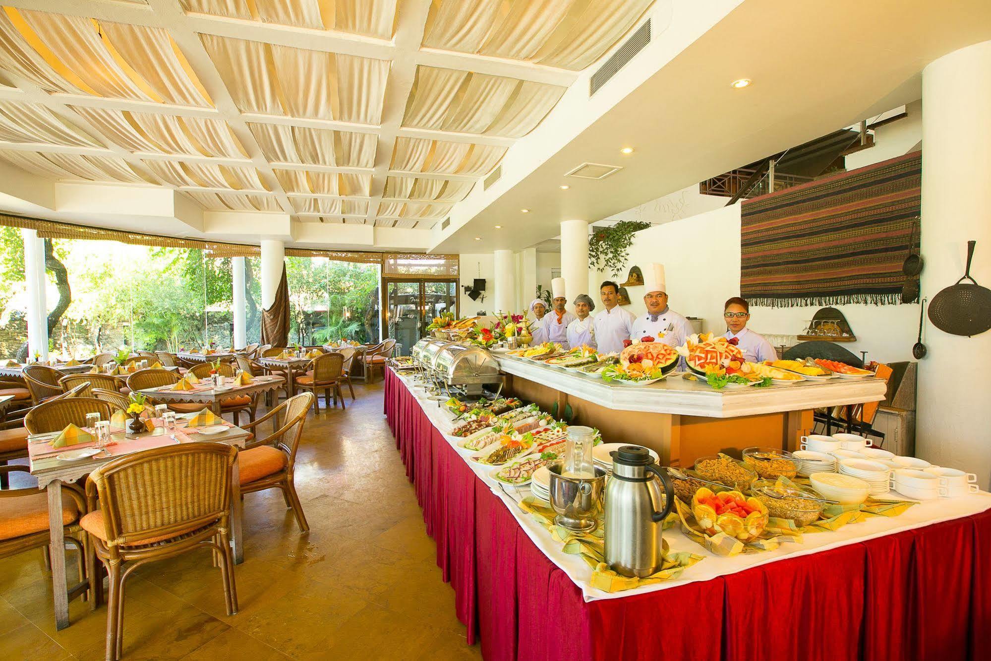 Shangri-La Village Resort, Ποκάρα Εξωτερικό φωτογραφία